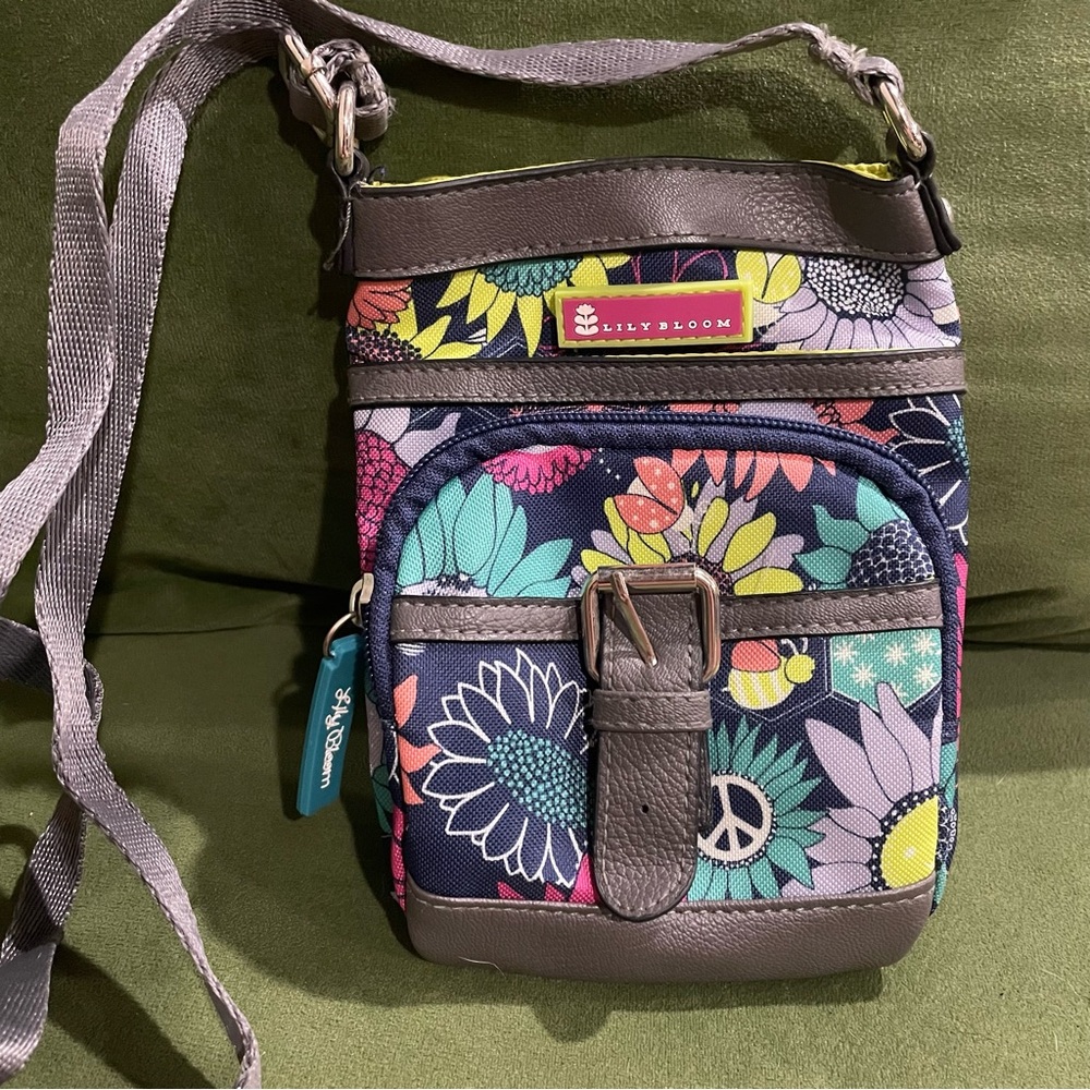 Lily Bloom Turquoise Crossbody Bag with Adjustable Strap and Structured Design